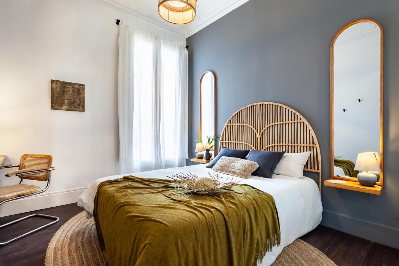 Depok - 2 Bedrooms And Balcony In Eixample Dreta Barcelona