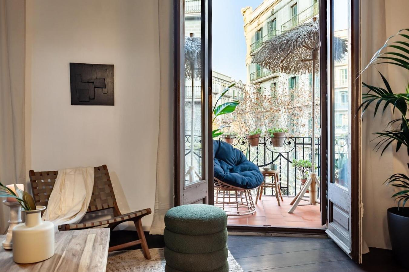 Depok - 2 Bedrooms And Balcony In Eixample Dreta *